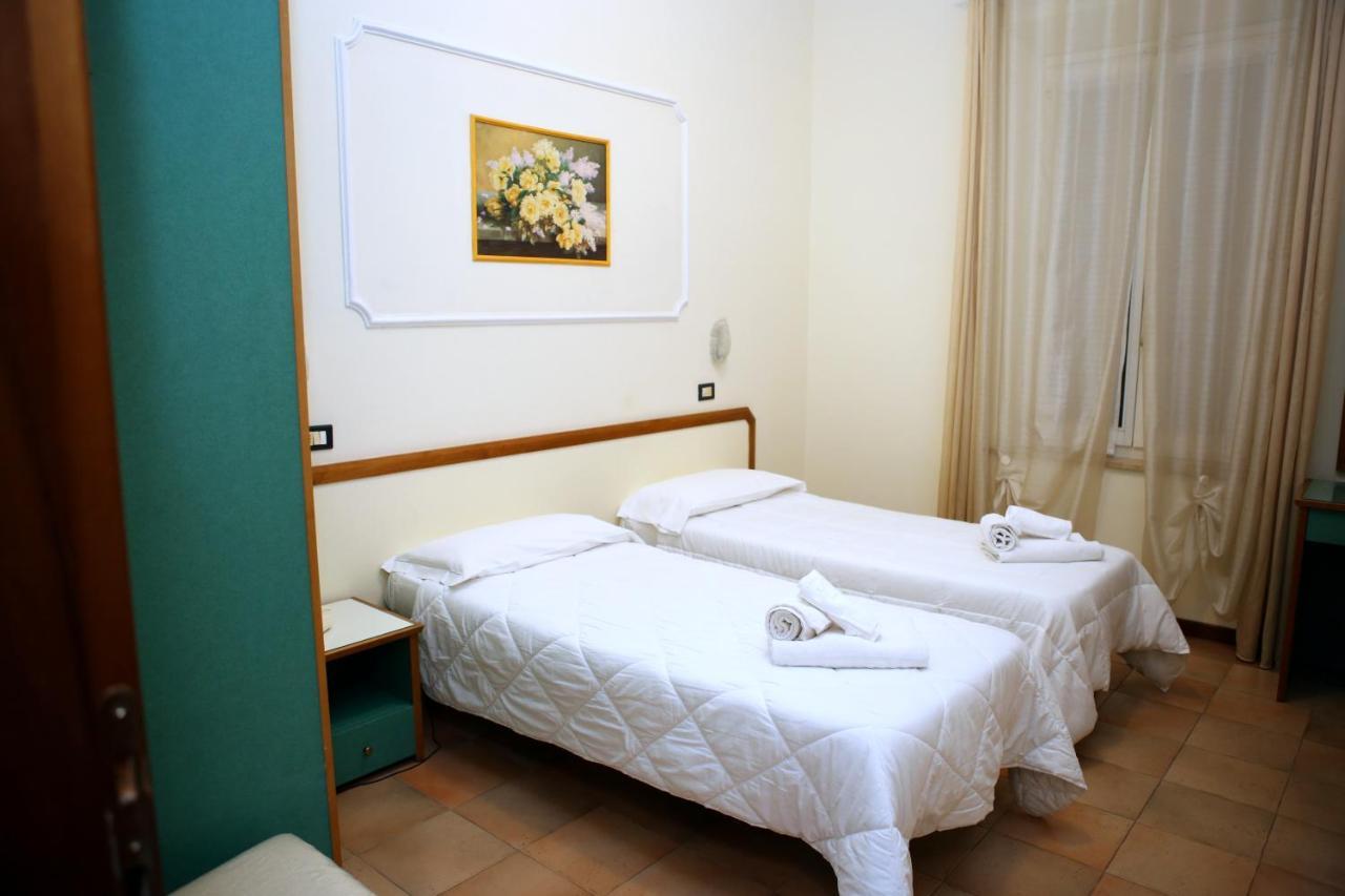 Hotel La Torre Rimini Dış mekan fotoğraf